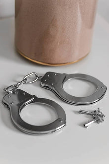 Cave Master - Metal Handcuffs Silver