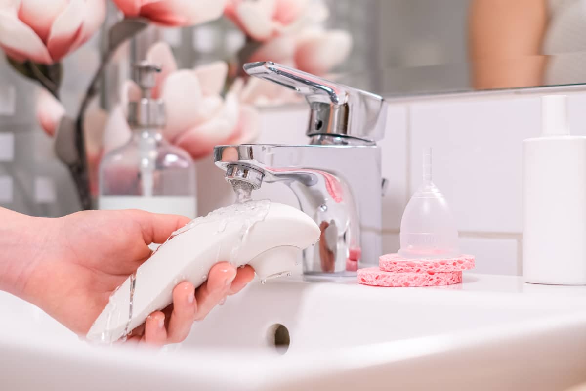 Cleaning your sex toys - Why you should not use soap